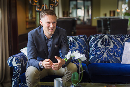 Fredrik berättar om affärssystem för restaurang och hotell