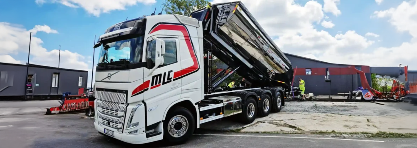 Schaktbil fra transportselskapet MLC
