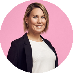 Caroline Alfredsson, Hogia